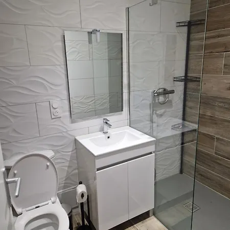 Ileana Apartment *